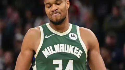 曼城主场与埃弗顿战成平局，13场赛事仅获一胜