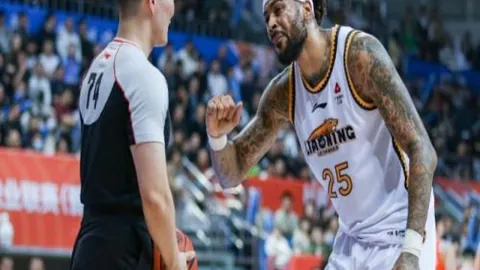 [图]詹姆斯39分独揽 莫兰特强势却助灰熊翻盘